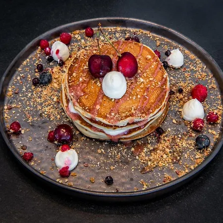 I K I A Since 1980 By Calm Collection Villa Fira (Santorini)