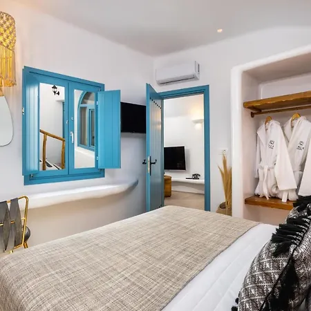 I K I A Since 1980 By Calm Collection * Fíra