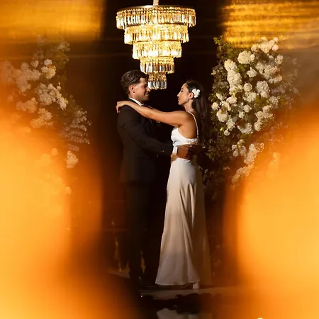 I K I A Since 1980 By Calm Collection Fíra