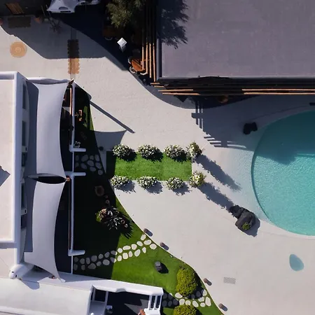 I K I A Since 1980 By Calm Collection Villa *