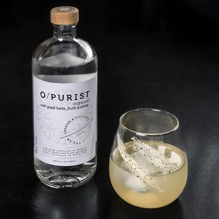 I K I A Since 1980 By Calm Collection * Fira (Santorini)