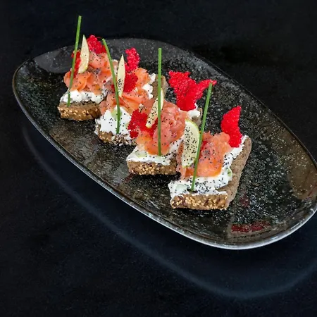 I K I A Since 1980 By Calm Collection Villa Fira (Santorini)