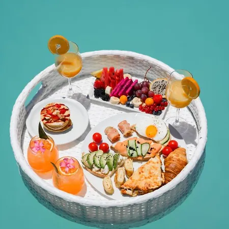 I K I A Since 1980 By Calm Collection Villa