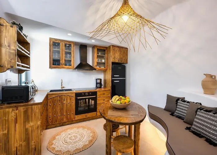 Villa I K I A Since 1980 By Calm Collection