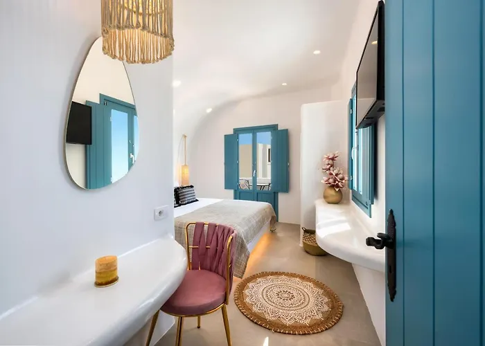 Villa I K I A Since 1980 By Calm Collection Firá