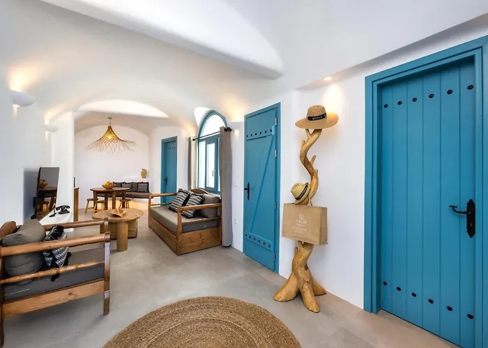 I K I A Since 1980 By Calm Collection Villa Firá