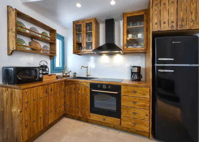 Villa I K I A Since 1980 By Calm Collection *